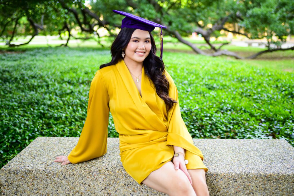 LSU Senior Photos in the Quad on LSU Campus in Baton Rouge, Louisiana